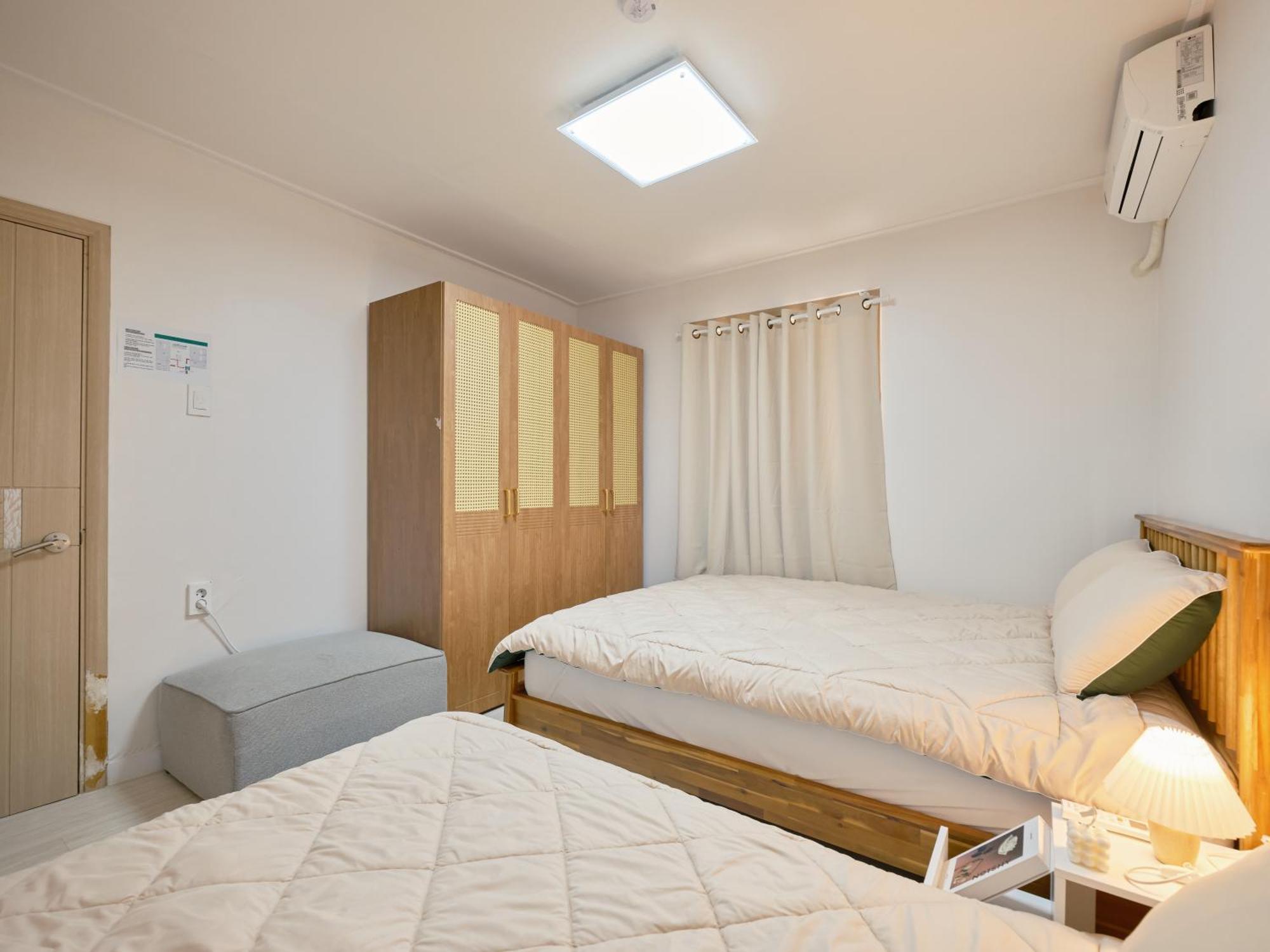 Apartment Lemon Tree Sagajeong Station - Line 7 Seoul